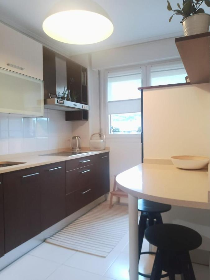 Apartamento Con Suite, Zona De Trabajo Y Yoga Wifi Y Garaje Castro Urdiales Esterno foto