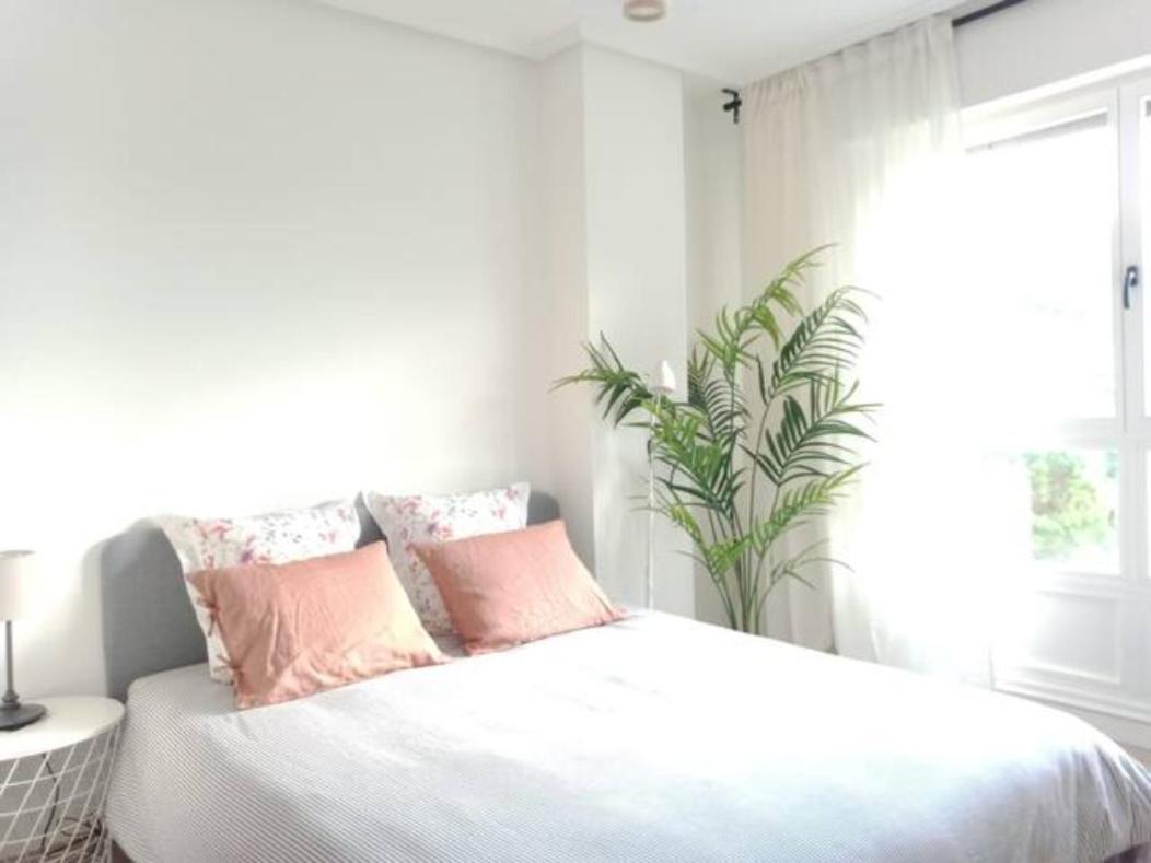 Apartamento Con Suite, Zona De Trabajo Y Yoga Wifi Y Garaje Castro Urdiales Esterno foto